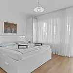 Petrinic-sea View & Pool By Guide Apartamento *