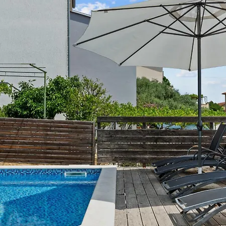 Petrinic-sea View & Pool By Guide *